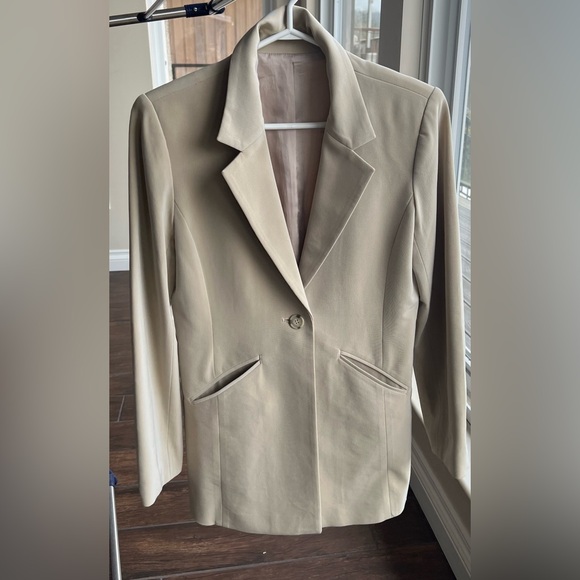 Y2K Nicole Boutique Women's Suit with jacket and pants and skirt (3pcs) - Picture 2 of 16